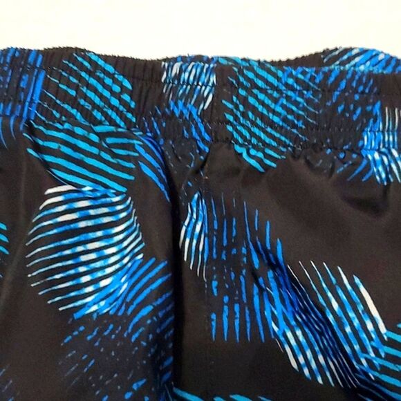 Calvin Klein Performance Blue Geometrical Side Stripes Ruñing Athletic Shorts - Picture 4 of 6